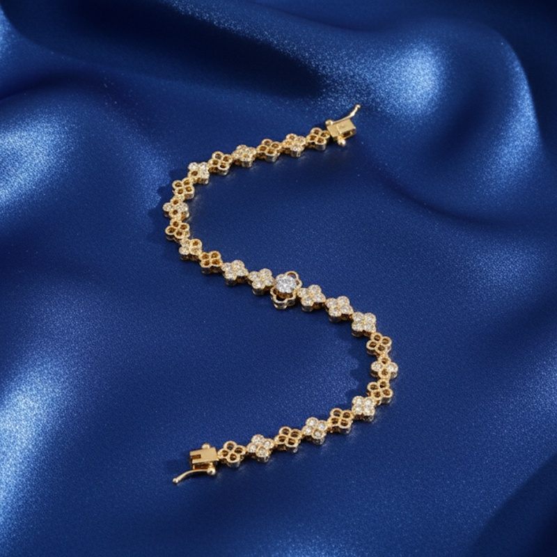 Yellow Gold Clover Diamond Chain Bracelet