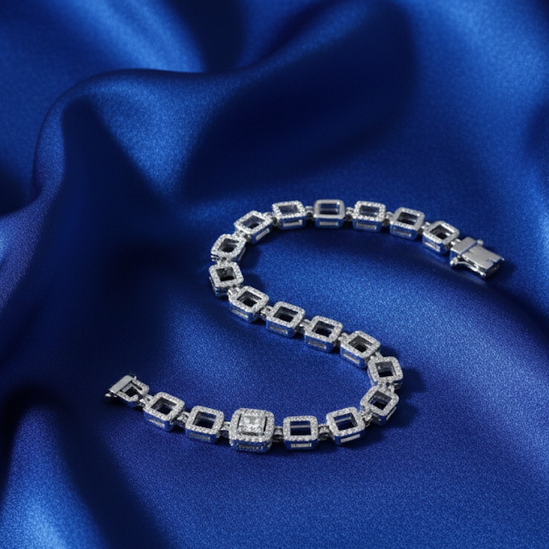 Halo Emerald Link Bracelet