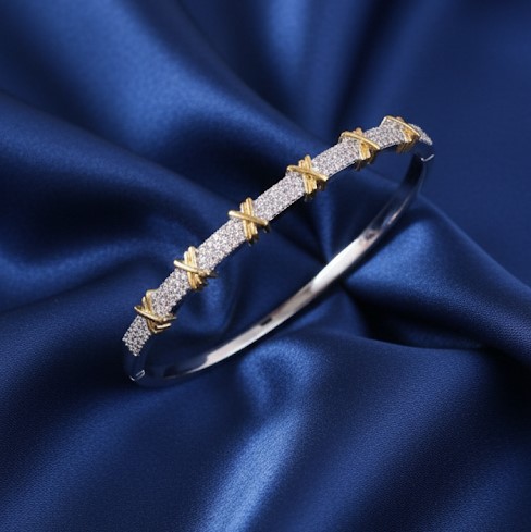 Two-Tone X-Link Pav? Bangle