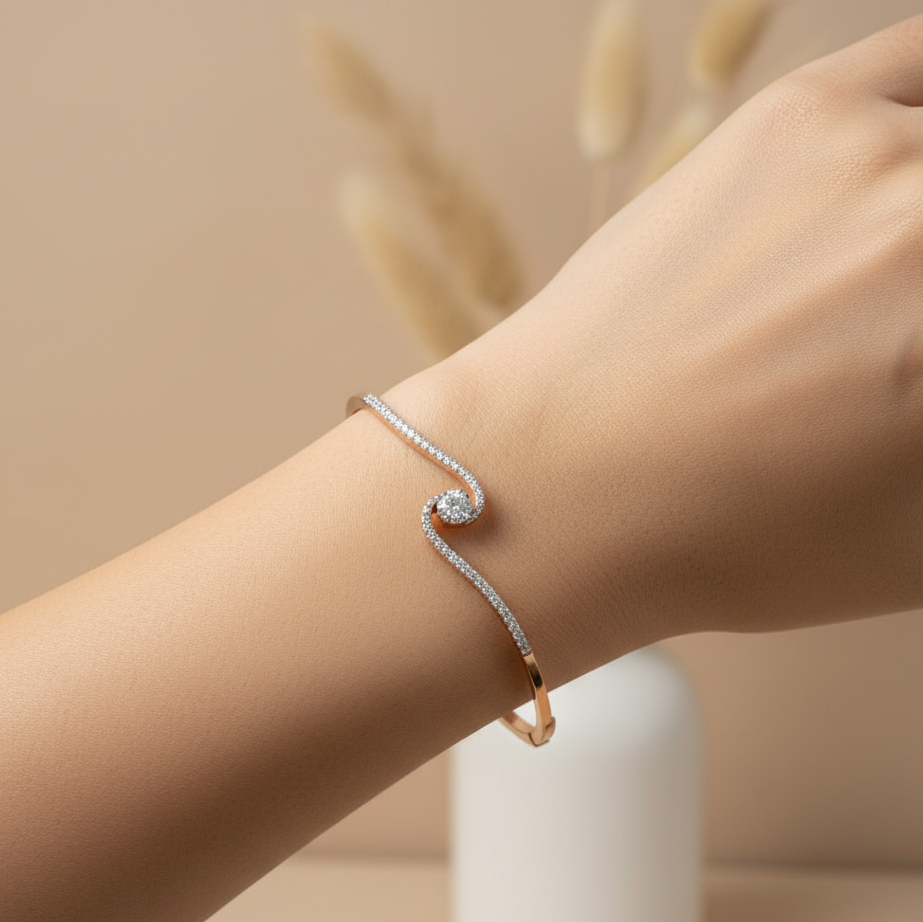 Wave Swirl Pav? Open Bangle